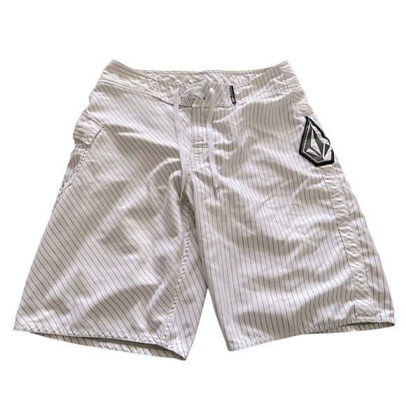 Volcom Other - Volcom Men’s White Striped Logo Patch Board Shorts Swim Trunks - Size 32W